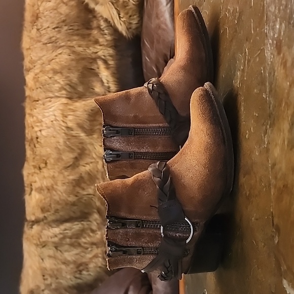 Freebird Clash bootie. Size: 7 - Picture 2 of 8